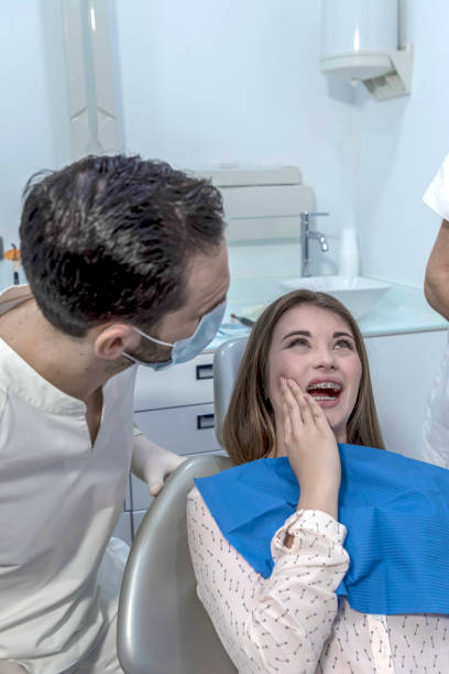 Best Tooth Infection Emergency Dentist  in Patterson Tract, CA
